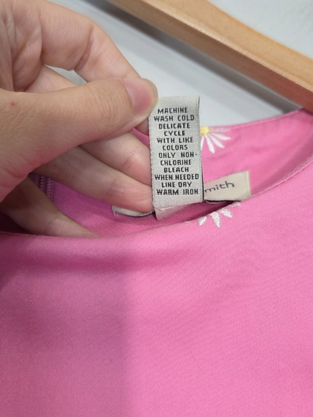 Vintage Y2K Pink Daisy Embroidered Mini Dress - Picture 5 of 5